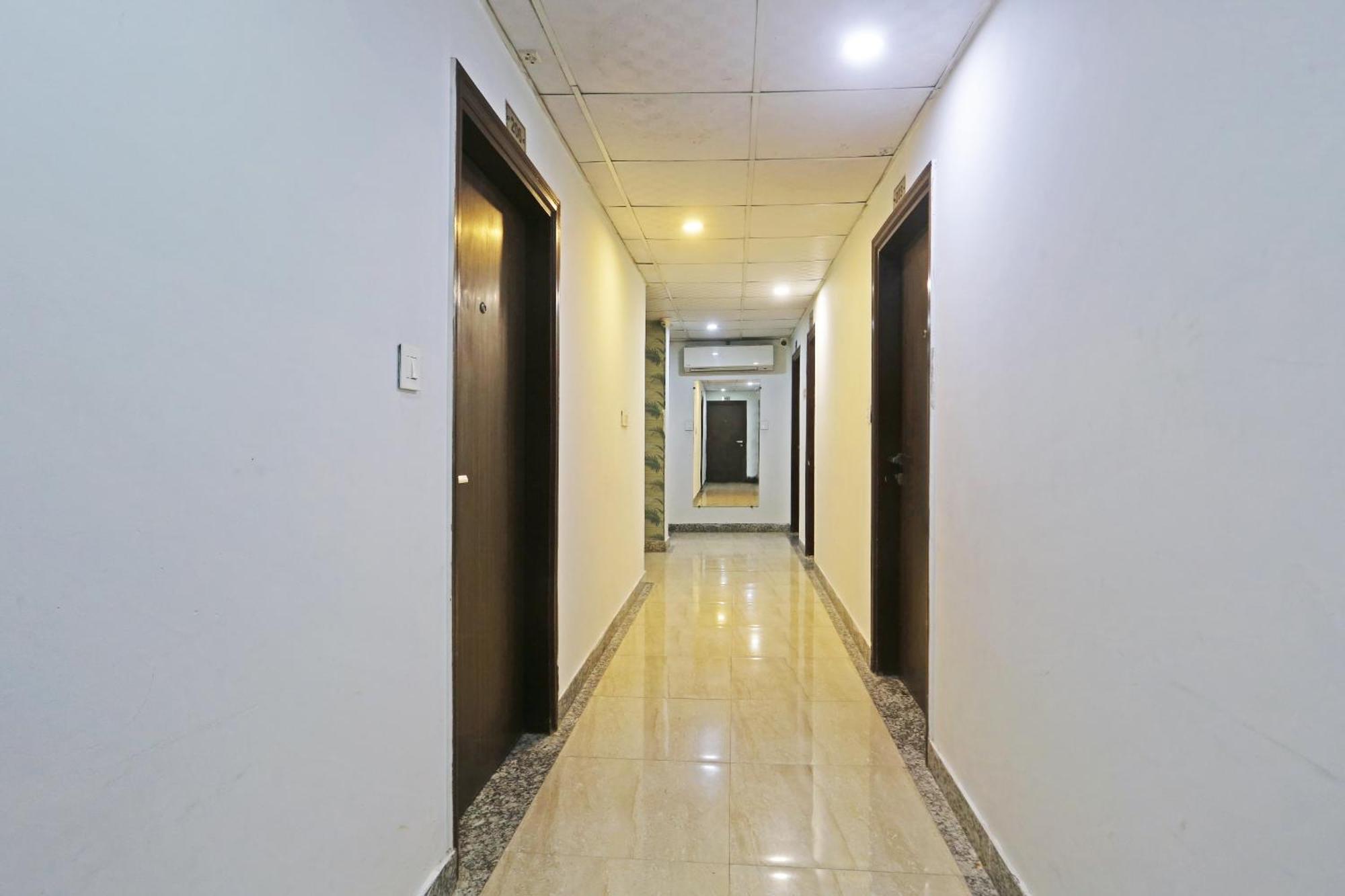 Hotel Aerostar Gold - Opposite Max Healthcare Deli Exterior foto