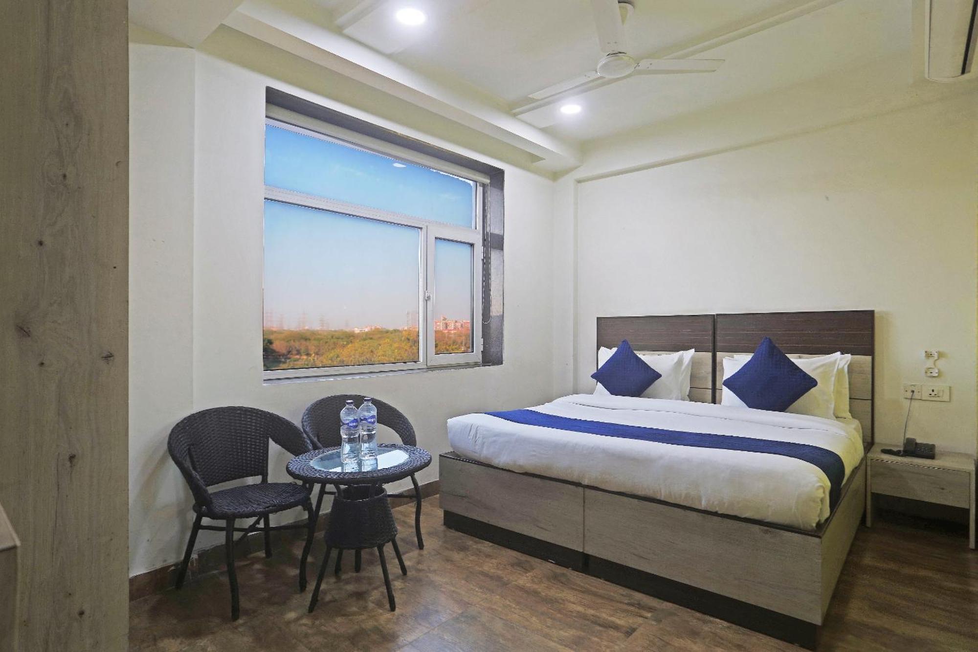 Hotel Aerostar Gold - Opposite Max Healthcare Deli Exterior foto